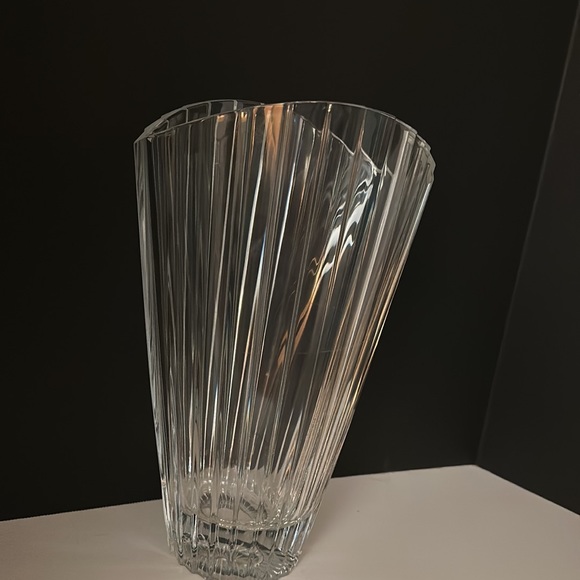 Shell vase - Picture 2 of 4